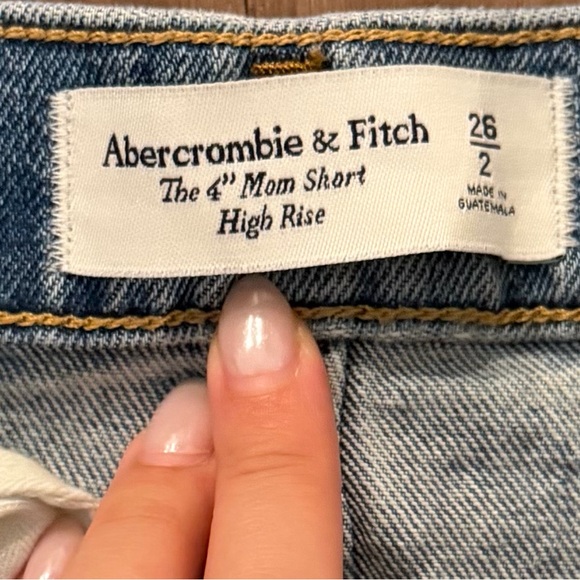 Abercrombie & Fitch The Mom 4” Short High-Rise - Picture 5 of 5